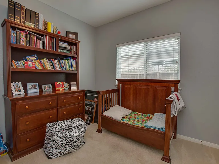 7534 Angelwing Dr — Photo 8
