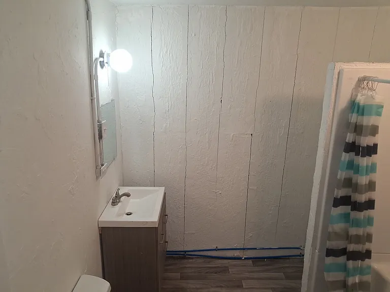 1304 Market St — Photo 10