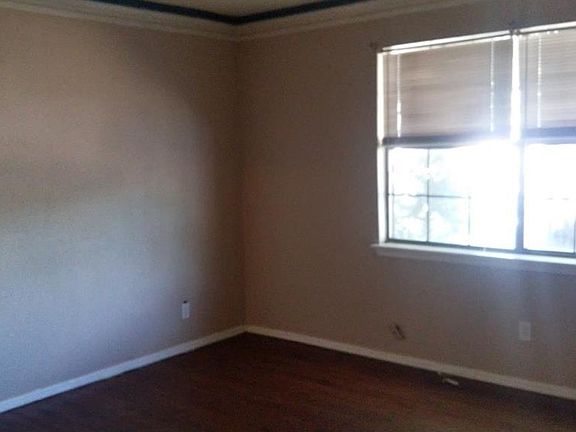 3rd image of 14279 S Hickory Pl E