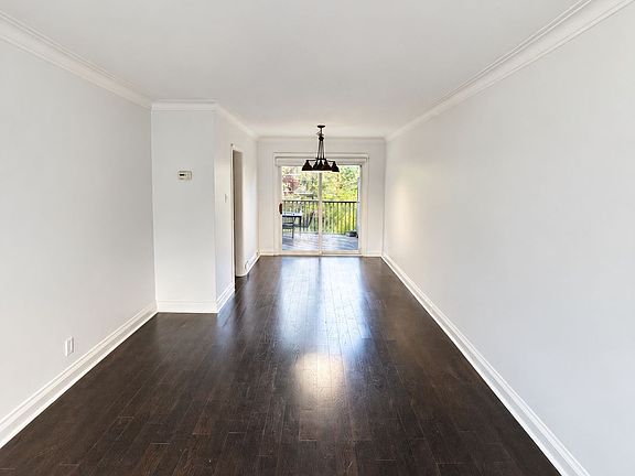 3rd image of 309 Blantyre Ave