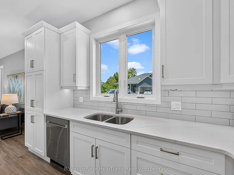 23 Silver Creek Rd — Photo 24