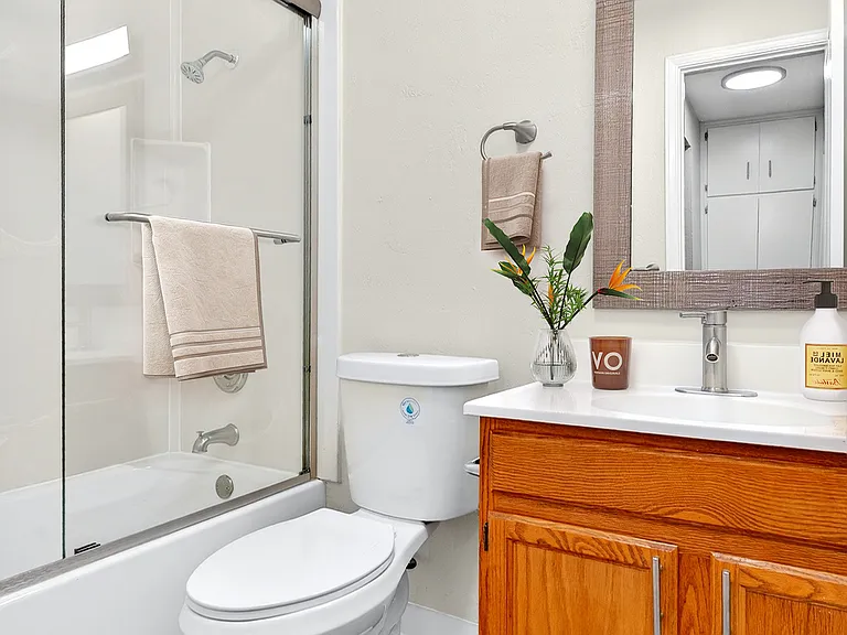 2x1 bathroom
