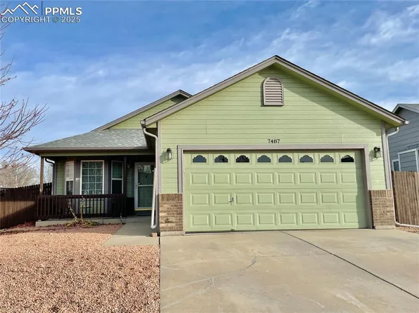 7487 Farmcrest Rd, Colorado Springs, CO 80925