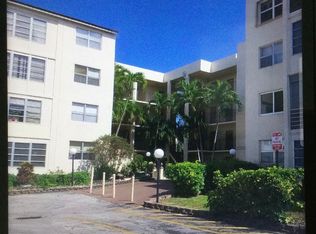 2821 Somerset Dr, Lauderdale Lakes, FL 33311