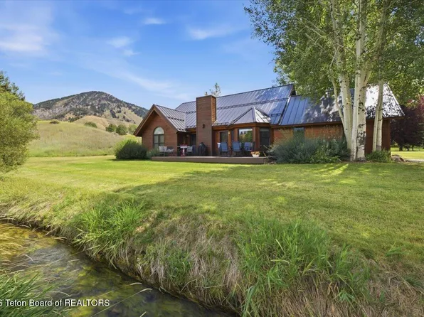 725 Palomino Dr, Jackson, WY 83001