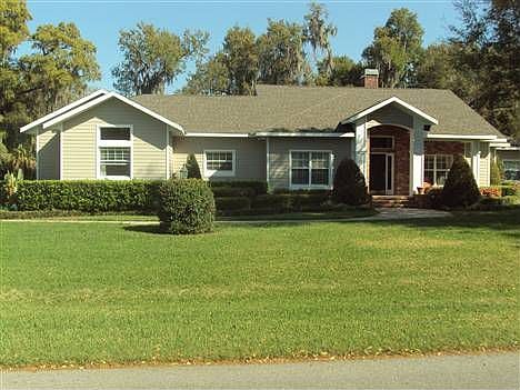 2nd image of 2049 NE Voss Oaks Cir