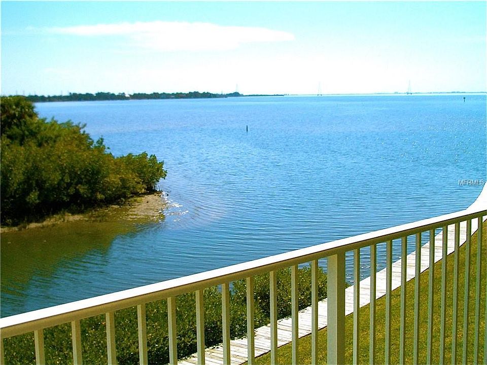 1st image of 128 Brent Cir #128