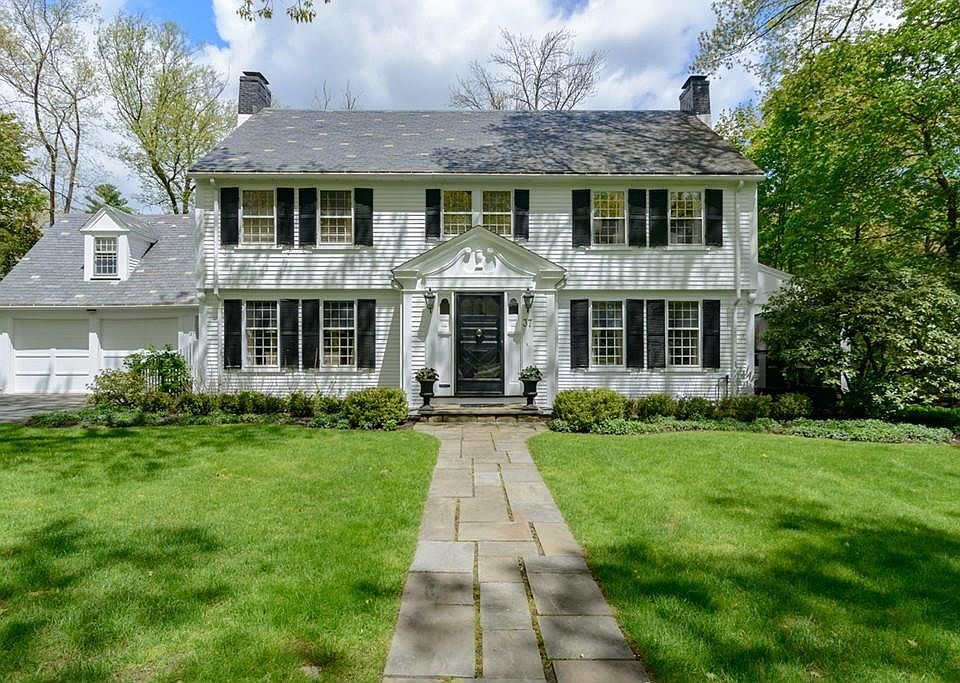 37 Woodcliff Rd, Wellesley, MA 02481 | Zillow