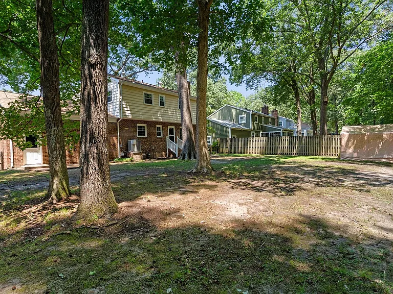 106 Rowe Dr — Photo 21
