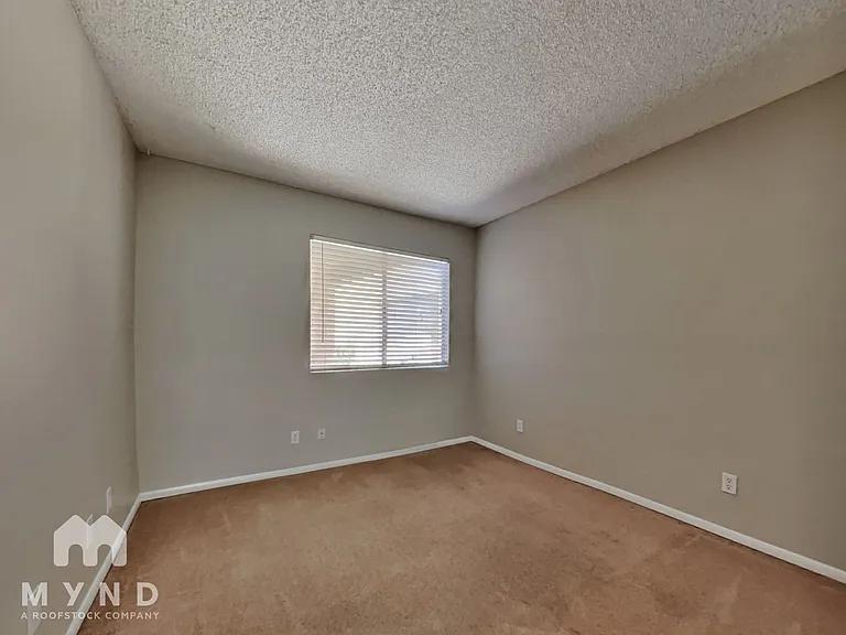 1864 E Kirkland Ln — Photo 16