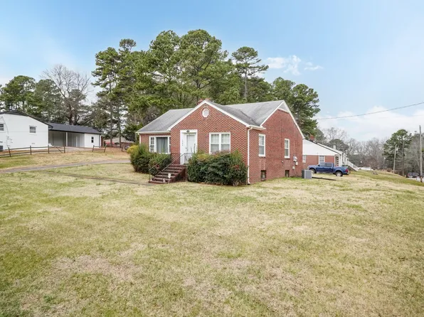1204 Roanoke Ave, Henderson, NC 27536