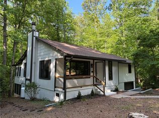 102 Blossom Ct, Westminster, SC 29693