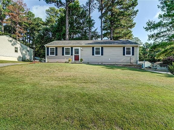 3rd image of 3703 Brandywine Dr