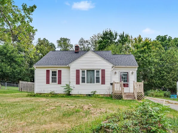 1528 Hamelink Dr, Portage, MI 49002