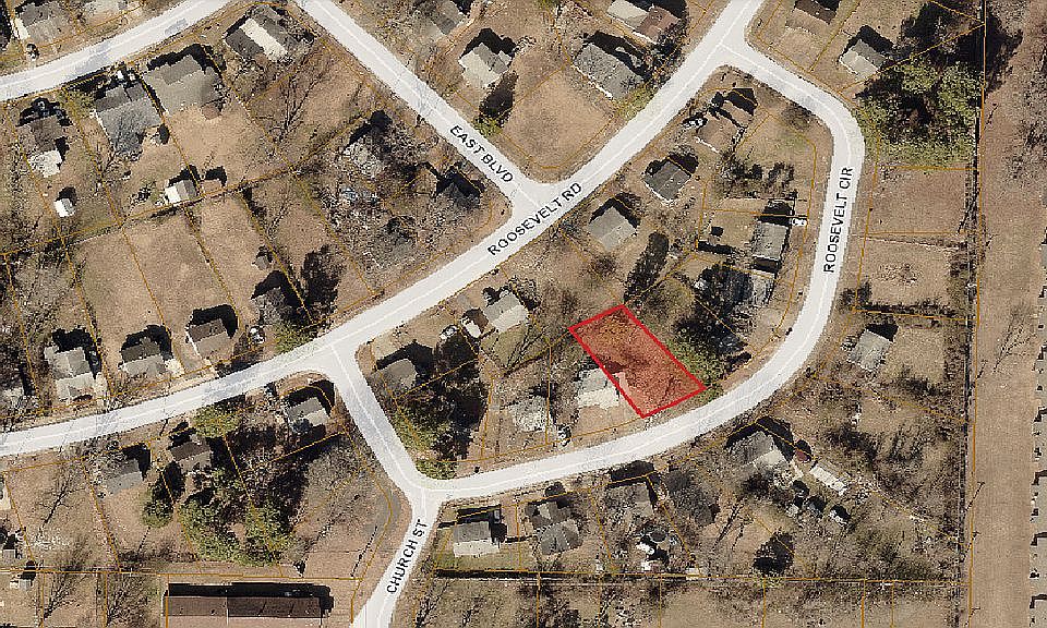 1st image of 114 Roosevelt Cir
