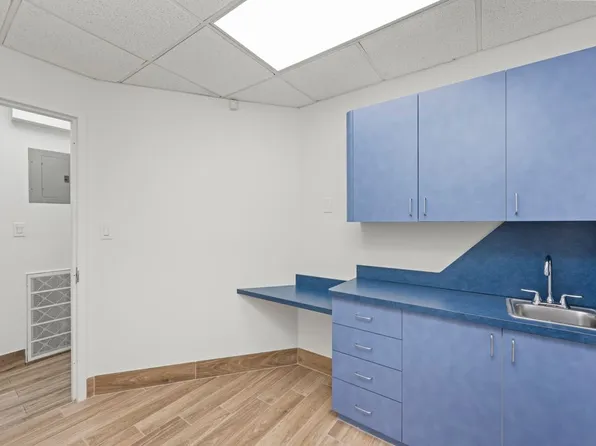 248 Avenue P image 36 of 51