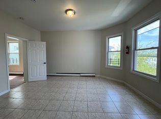 142 Johnson Ave #3L, Newark, NJ 07108