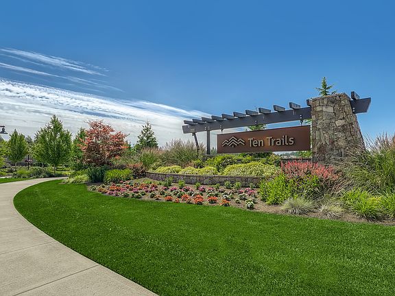 2nd image of 32960 Lookout Ln