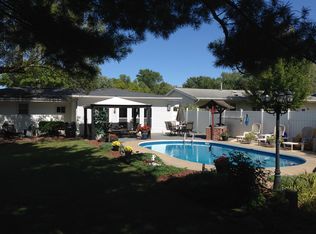 6041 1st Ave SW, Cedar Rapids, IA 52404