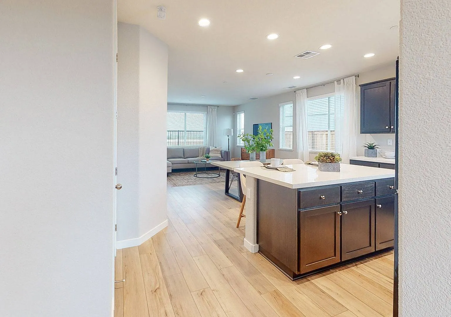 1582 Abundance Way — Photo 3