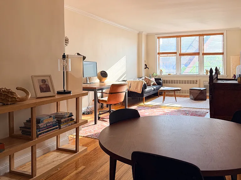 415 Argyle Rd #6R — Photo 11