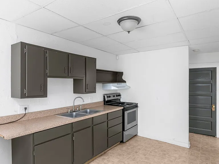 Ramsay Apartments — Photo 11