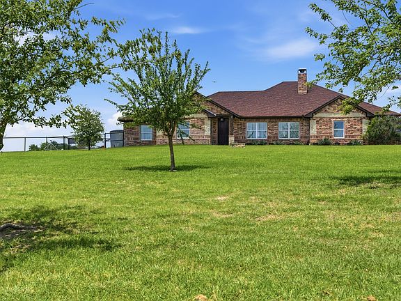 2nd image of 3020 Jolene Ct