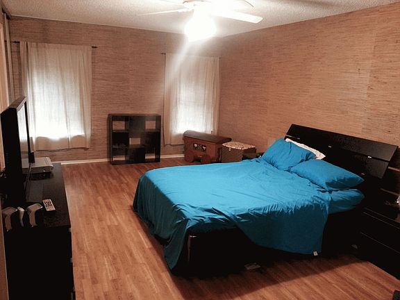 Master / First Bedroom