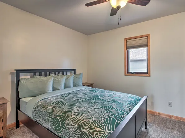 125 4th St NE, Crosby, MN 56441