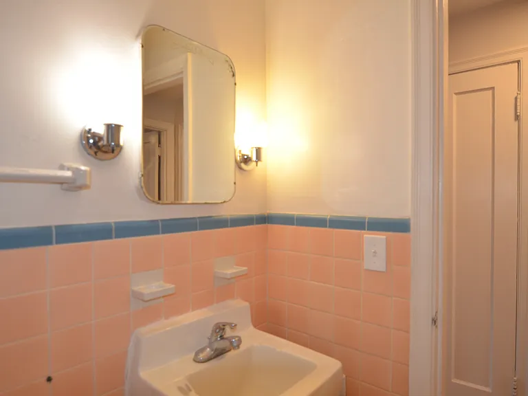 7260 Reading Rd #1 — Photo 9