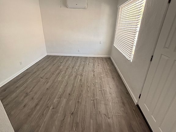 129 Kellner - Living Room