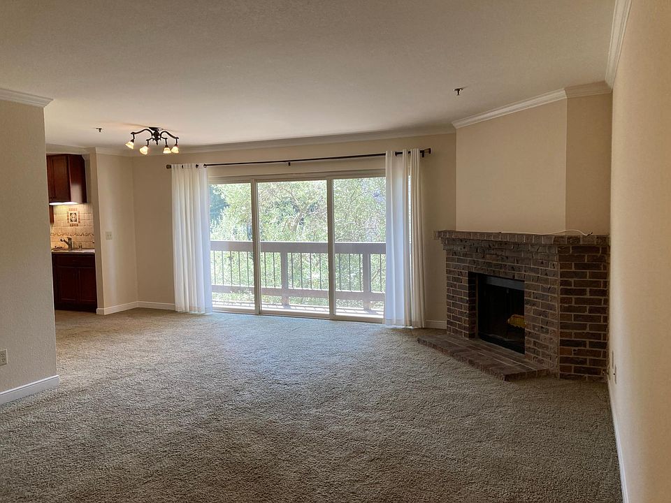1st image of 1056 El Camino Real APT 203