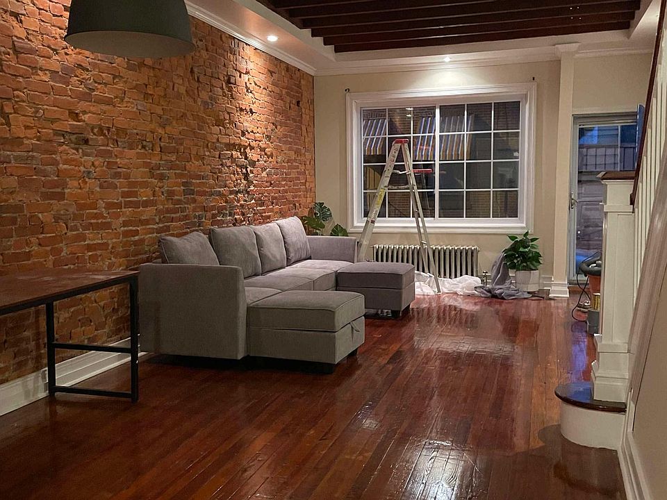 Living Rm/Dining Rm combo