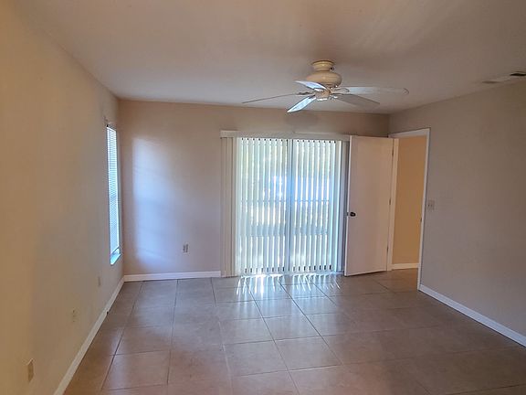 4th image of 1885 Country Meadows Ct