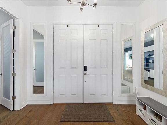 3rd image of 4609 Antrim Dr