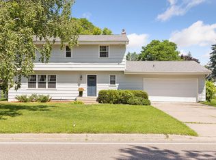 1797 Skillman Ave W, Roseville, MN 55113