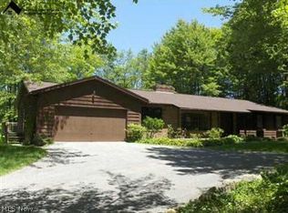 13289 Boulder Glen Dr, Chesterland, OH 44026