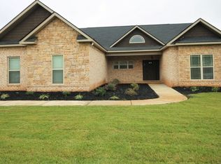 144 Addington Dr, Kathleen, GA 31047