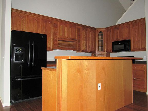 4th image of 6224 Boyne Dr