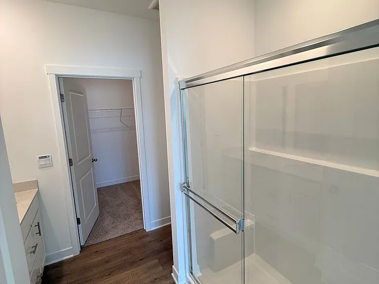 9203 Hemingway Dr — Photo 12