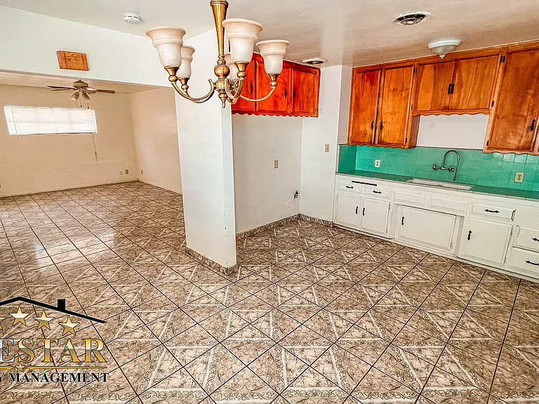 4519 Gordon St — Photo 5