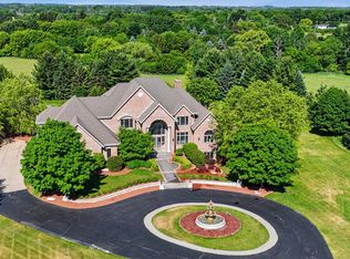 3277 N Canterbury LANE, Oconomowoc, WI 53066