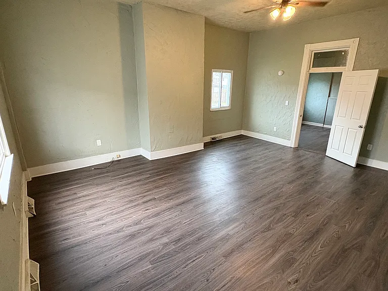 922 Evergreen Ave #1 — Photo 10