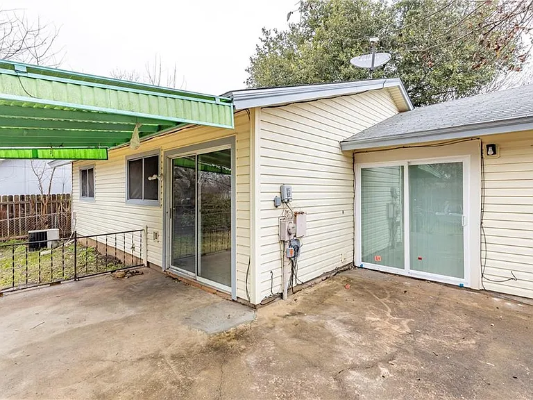 2325 Bendridge Trl — Photo 12