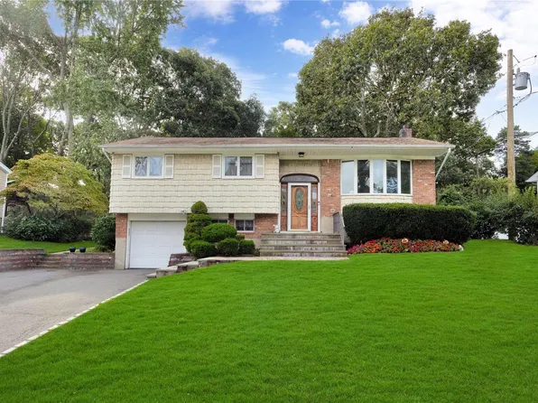 50 Parnell Drive, Smithtown, NY 11787