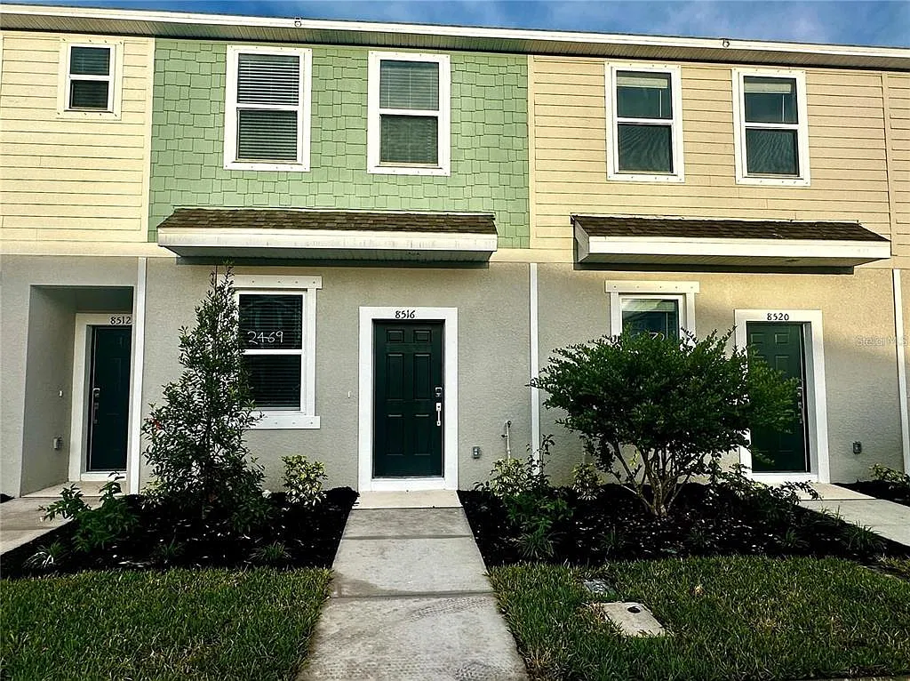 2 bed, 2.5 bath, 1202 sqft, $2,200 — Photo 3