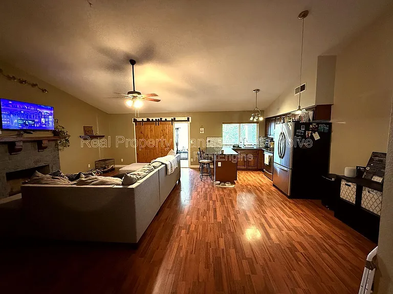 16645 N 34th Dr — Photo 6
