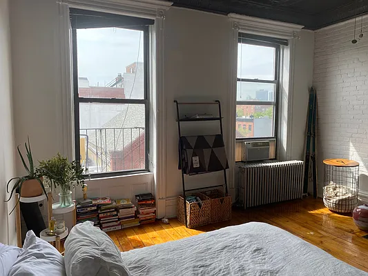 Rented by Compass | media 11