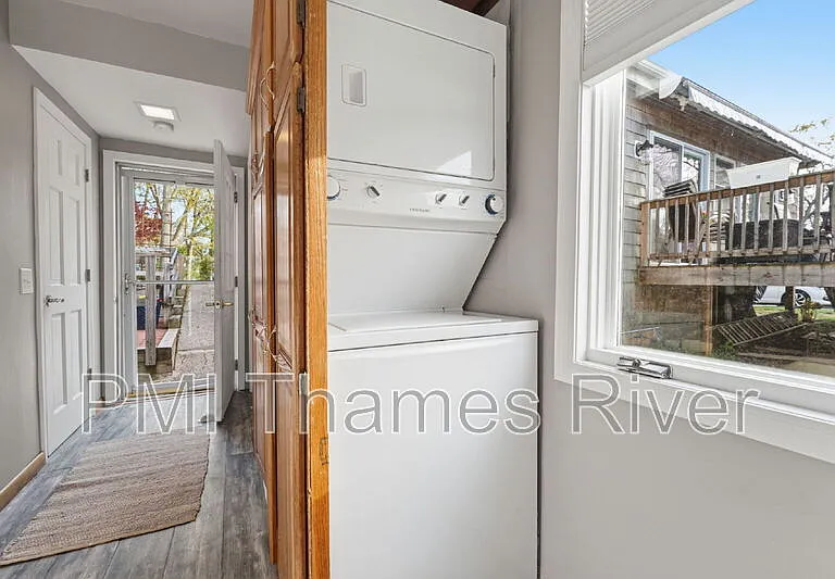 33 Laurel St — Photo 40