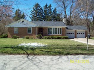 1816 Commonwealth Rd, Benton Harbor, MI 49022